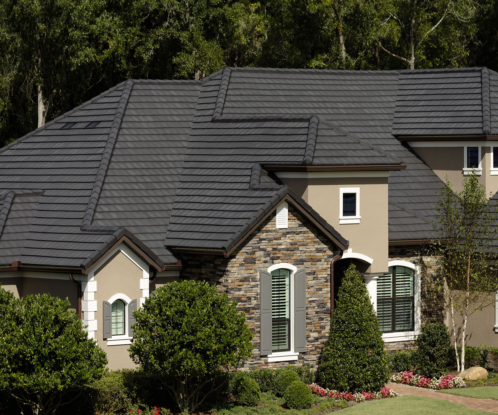 Eagle Bel Air Dark Charcoal House