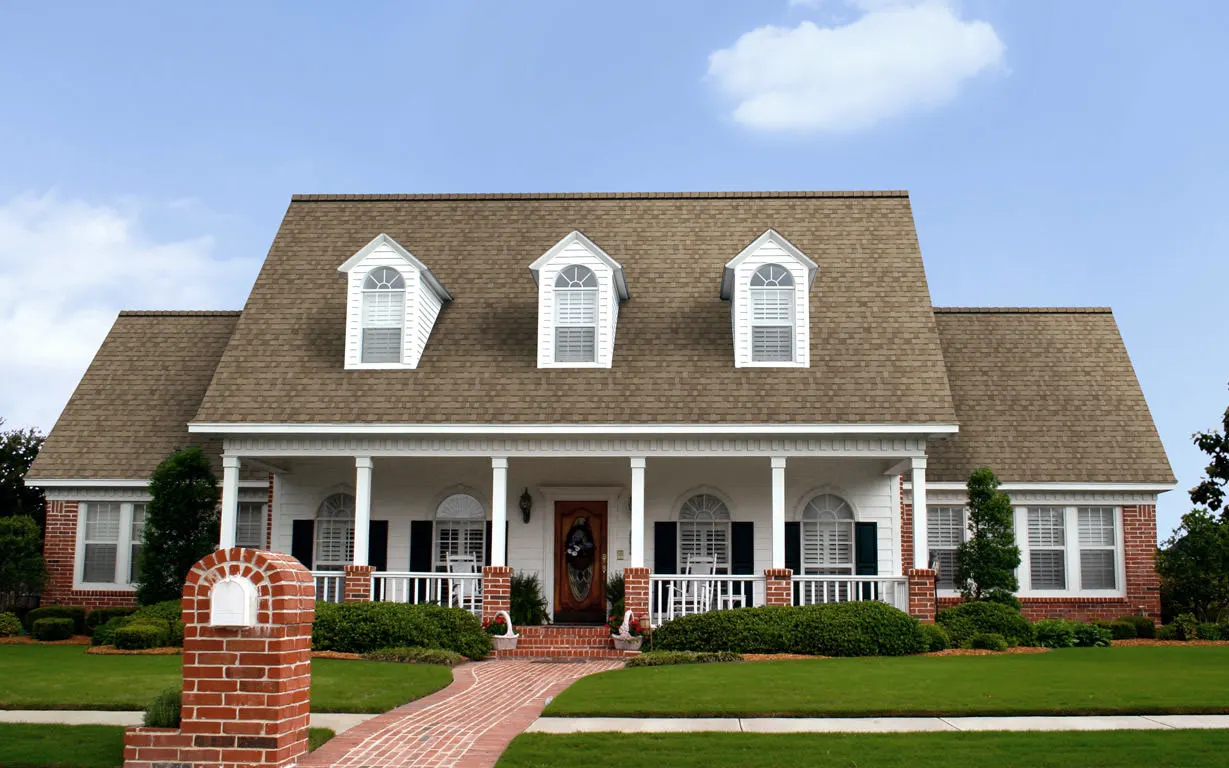 Owens Corning TruDefinition® Duration® COOL Shingles Sand Castle House