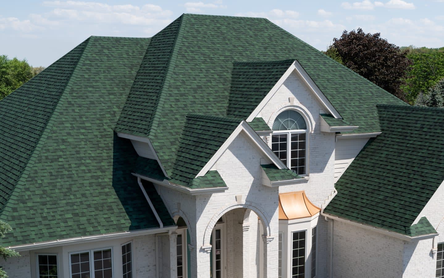 Owens Corning TruDefinition® Duration® Shingles + Designer Colors Chateau Green House